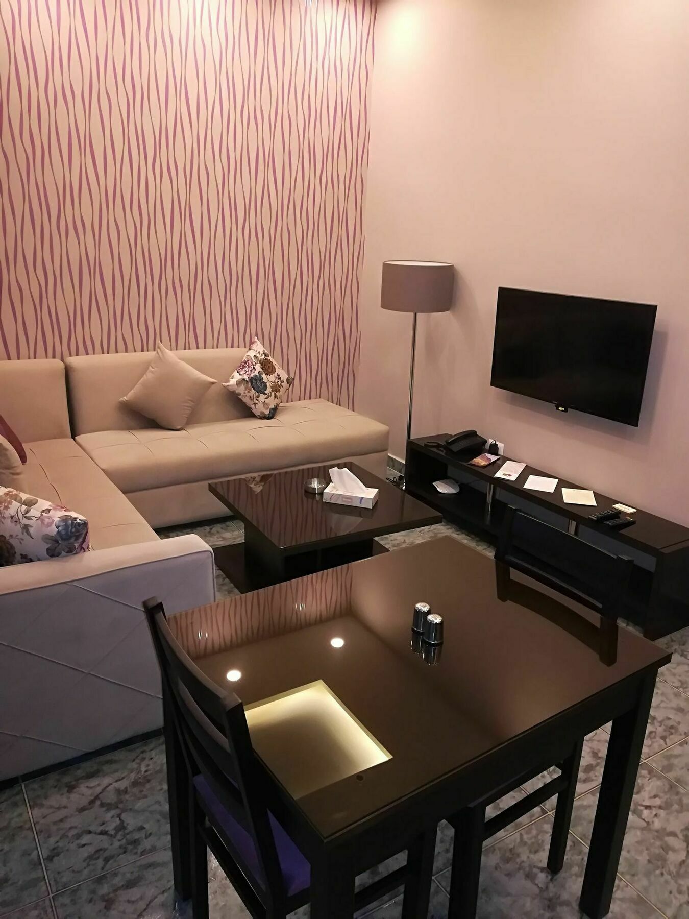 Shams Alweibdeh Hotel Apartments Amman Ngoại thất bức ảnh